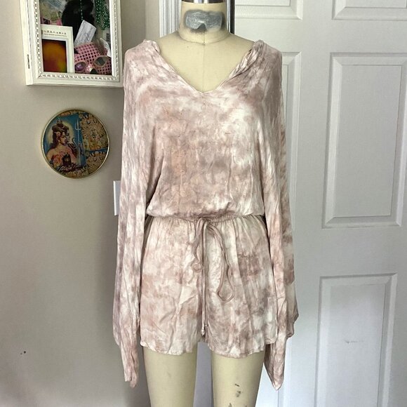 YOUNG FABULOUS & BROKE Tie Dye Tropical V-neck Shorts L/Slv ROMPER *X-SMALL* - Picture 1 of 6